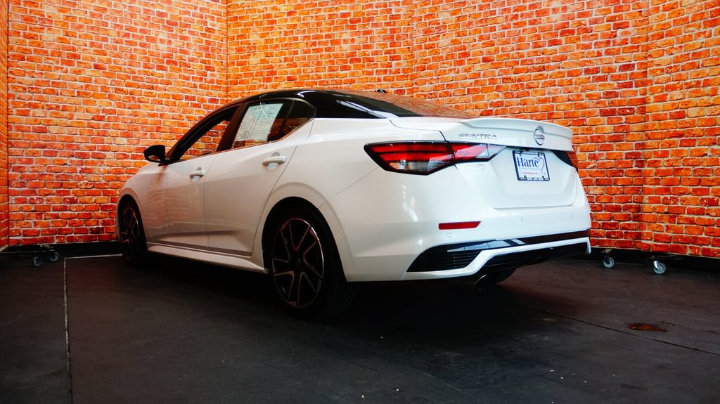 Used 2024 Nissan Sentra SR FWD image 5