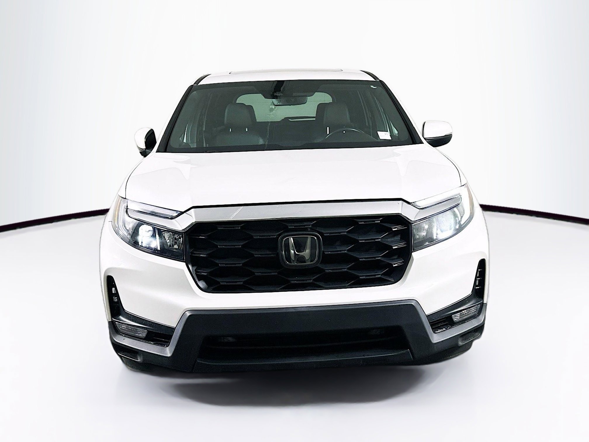 Used 2023 Honda Passport EX-L image 2