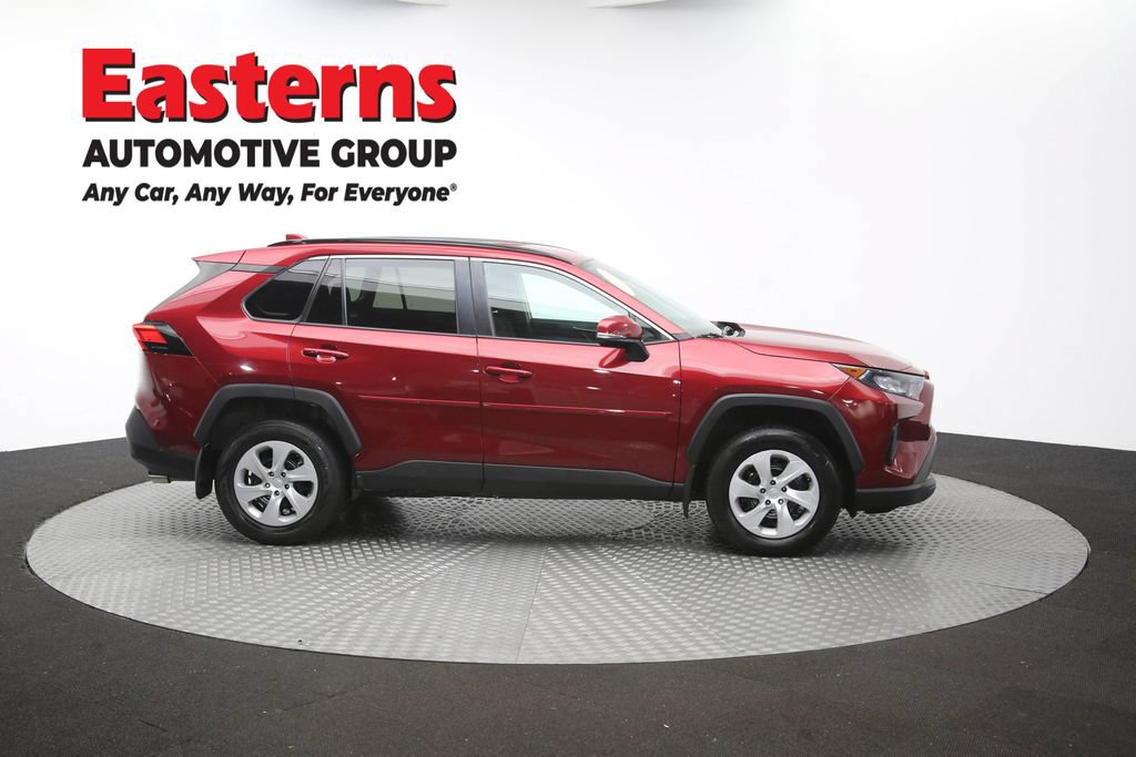 Used 2021 Toyota RAV4 LE AWD/4WD image 47