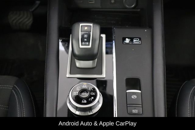 Used 2024 Mitsubishi Outlander SE image 13