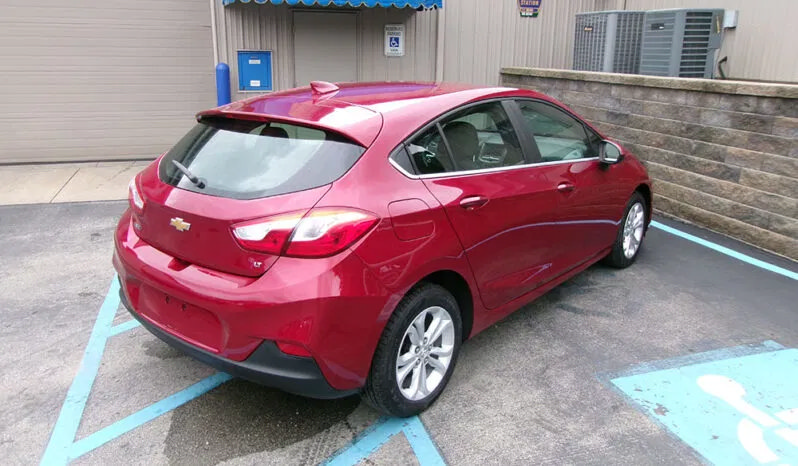Used 2019 Chevrolet Cruze LT FWD image 4
