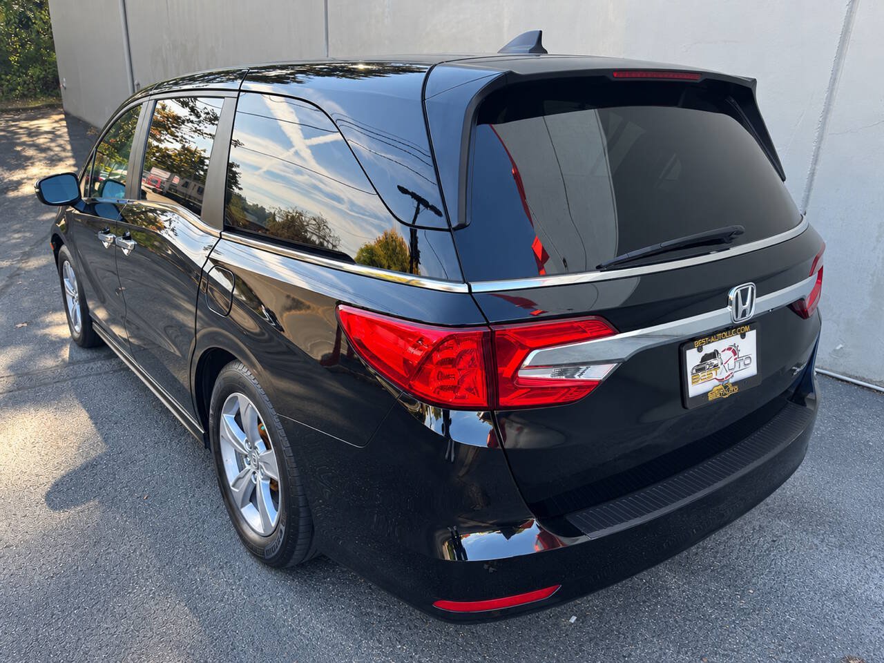 Used 2018 Honda Odyssey EX image 5