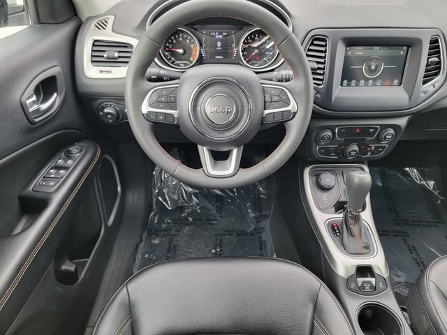 Certified 2021 Jeep Compass Latitude image 32