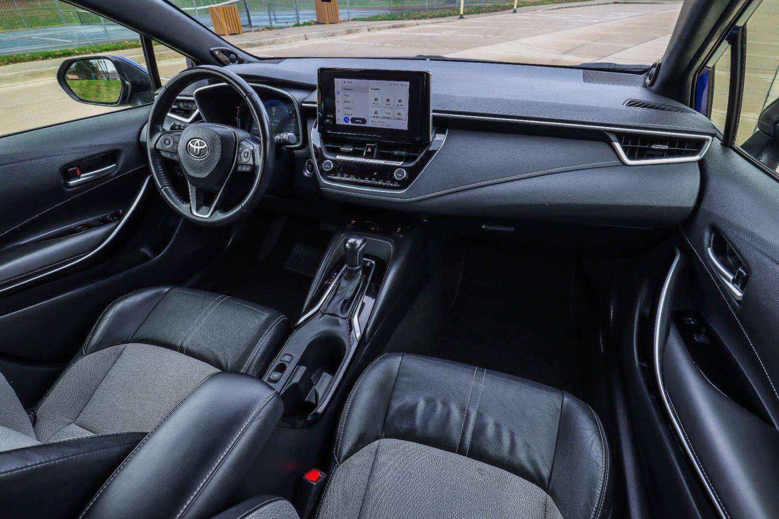 Used 2024 Toyota Corolla XSE image 29
