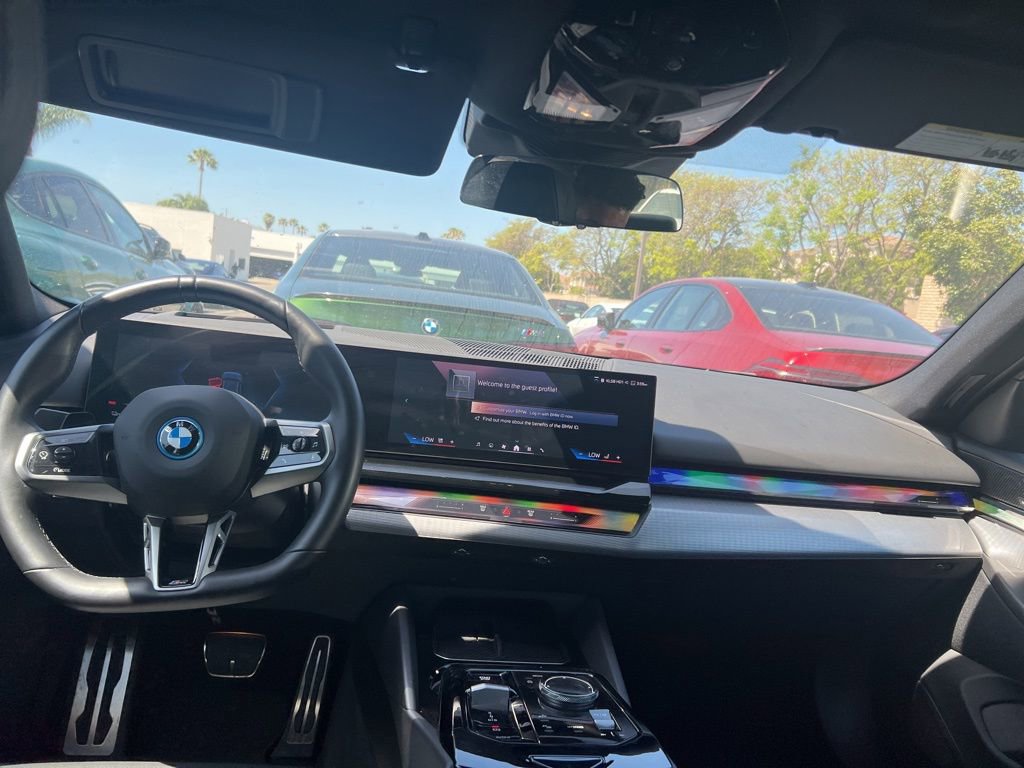 Used 2024 BMW i5 eDrive40i w/ M Sport Package image 12