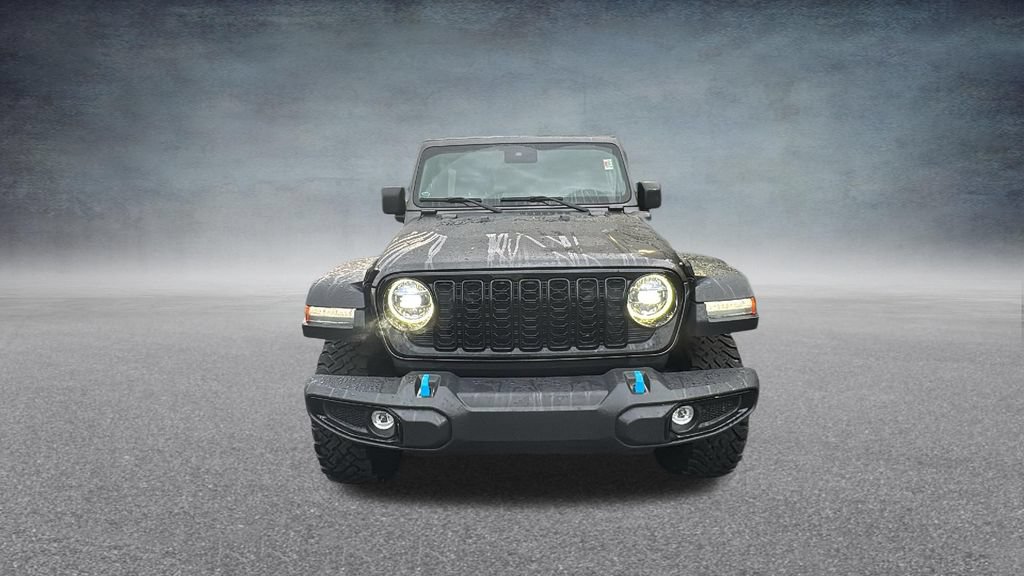 Used 2024 Jeep Wrangler Unlimited AWD/4WD image 3