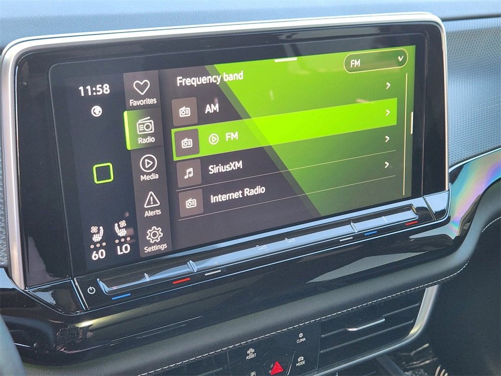 Used 2024 Volkswagen Atlas Cross Sport SEL R-Line image 11