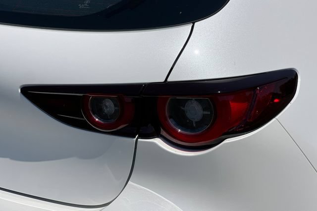 New 2026 MAZDA MAZDA3 2.5 S Hatchback w/ Premium Pkg FWD image 31