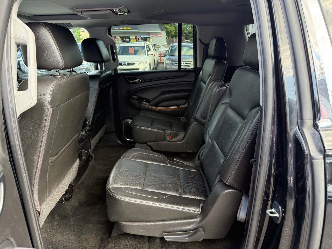 Used 2017 Chevrolet Suburban Premier image 6