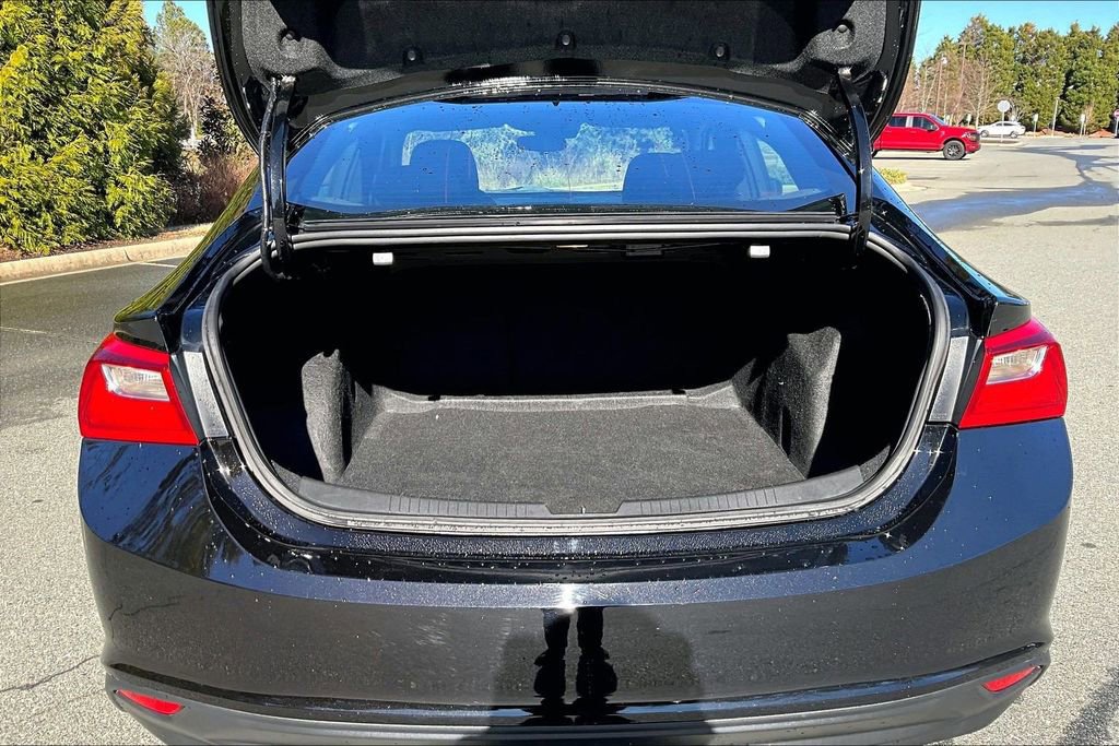 Used 2023 Chevrolet Malibu LT image 23