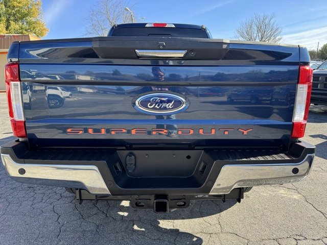 Used 2019 Ford F250 Lariat w/ Chrome Package image 3