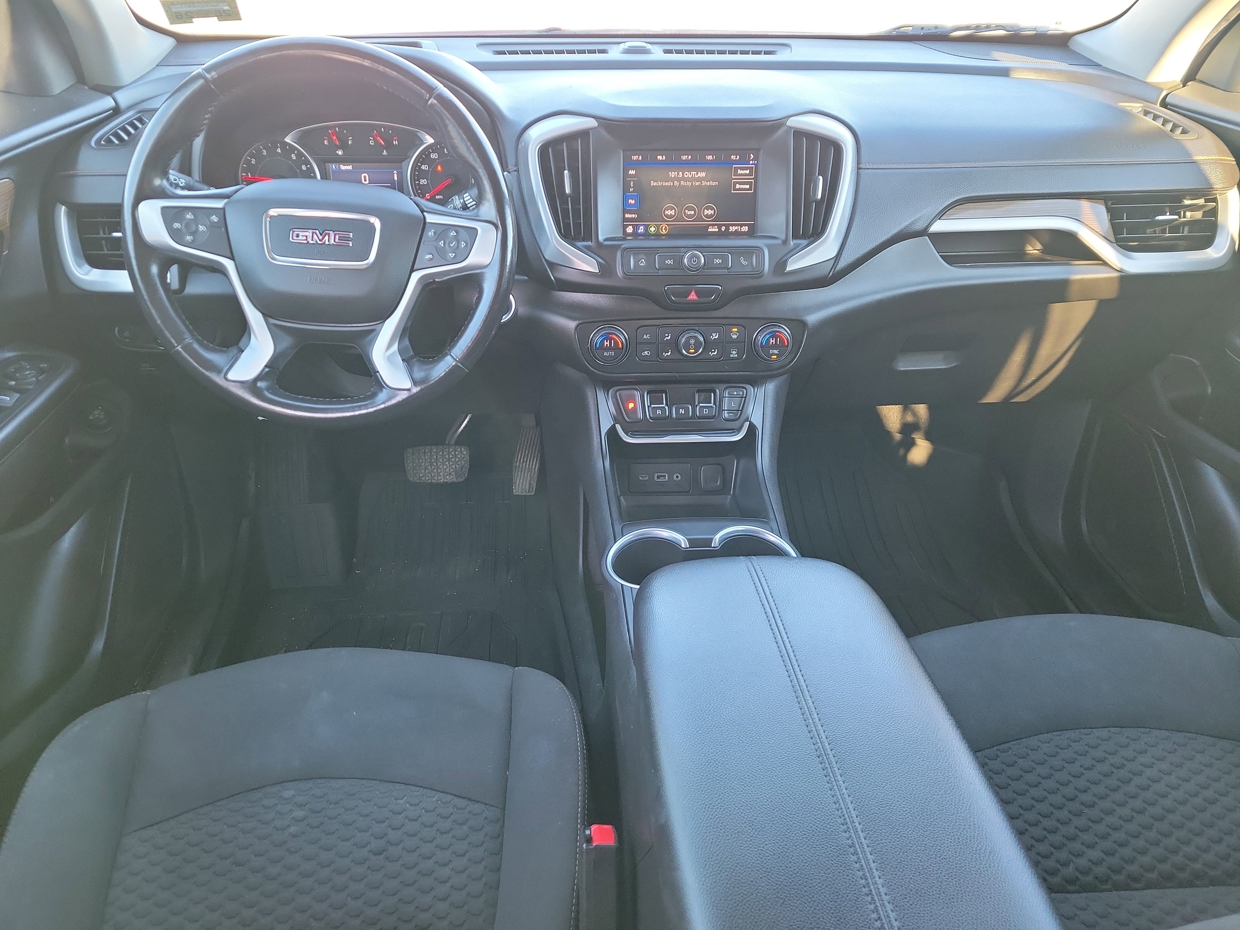 Used 2021 GMC Terrain SLE w/ Driver Convenience Package image 18