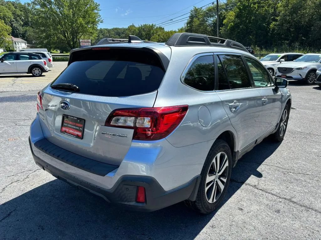 Used 2019 Subaru Outback 2.5i Limited AWD/4WD image 8