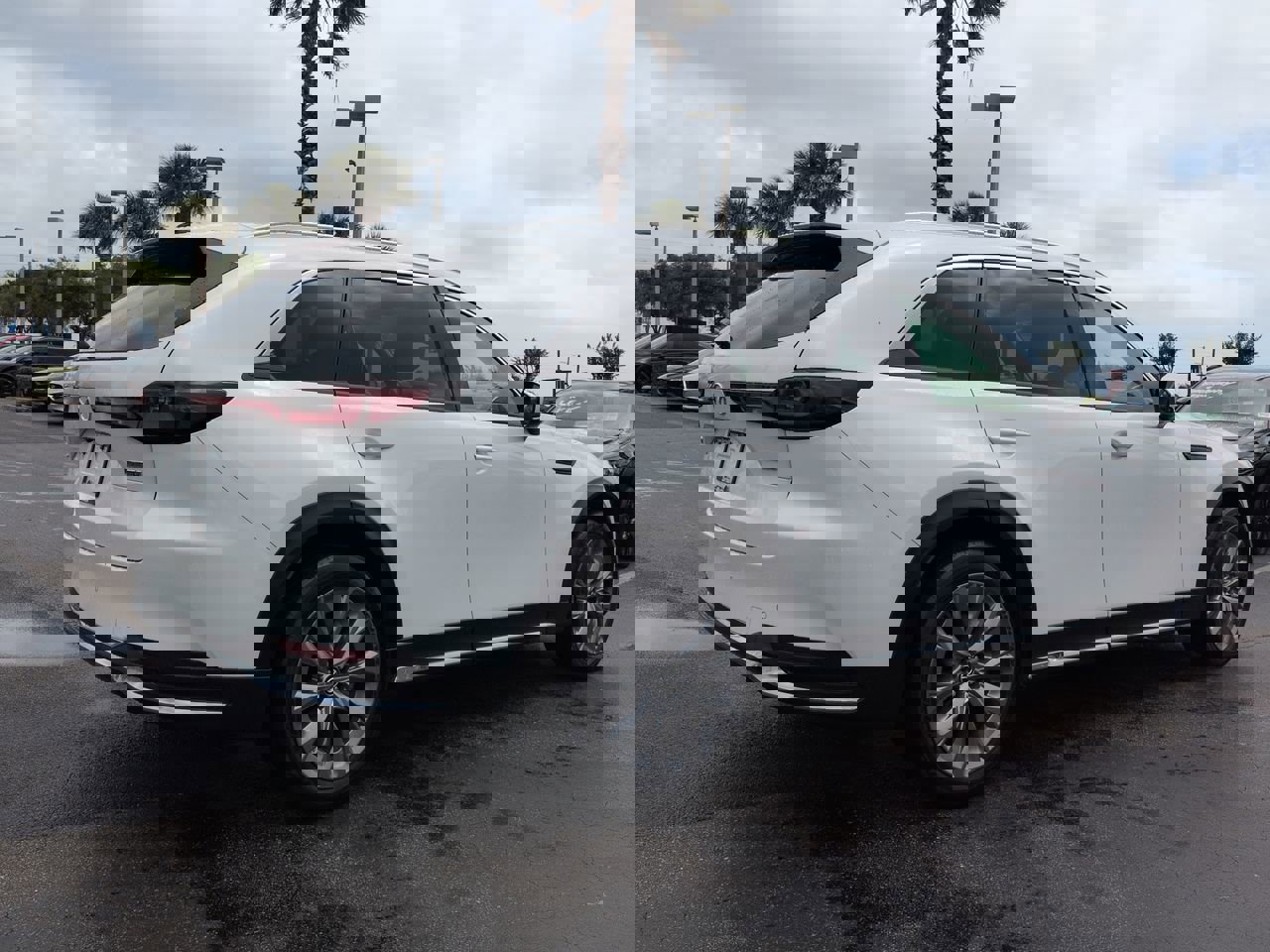 Used 2024 MAZDA CX-90 3.3 Turbo w/ Premium Package AWD/4WD image 4