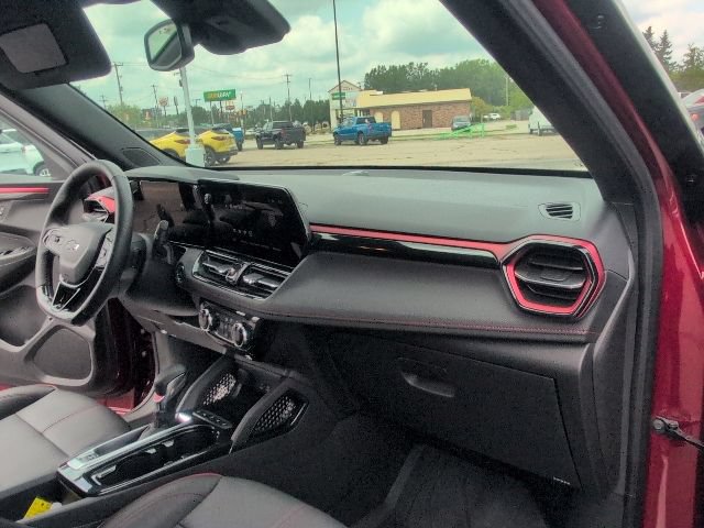 Used 2025 Chevrolet TrailBlazer RS w/ Convenience Package FWD image 45
