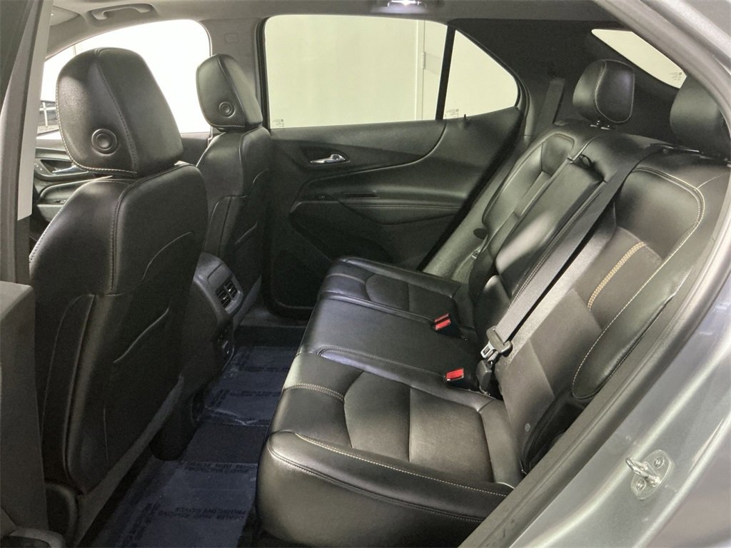 Used 2023 Chevrolet Equinox Premier image 32