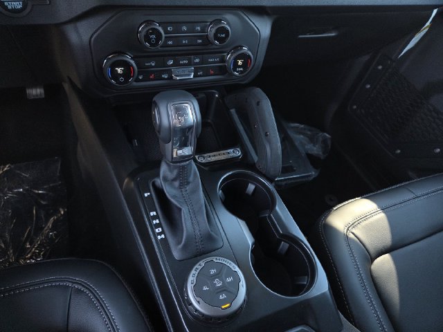 New 2026 Ford Bronco Outer Banks w/ Sasquatch Package AWD/4WD image 9