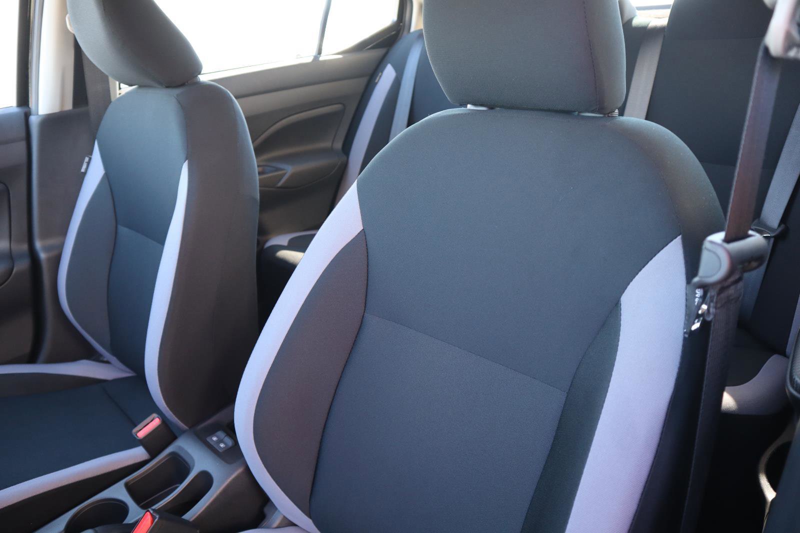 Used 2025 Nissan Versa S w/ Trunk Package image 14