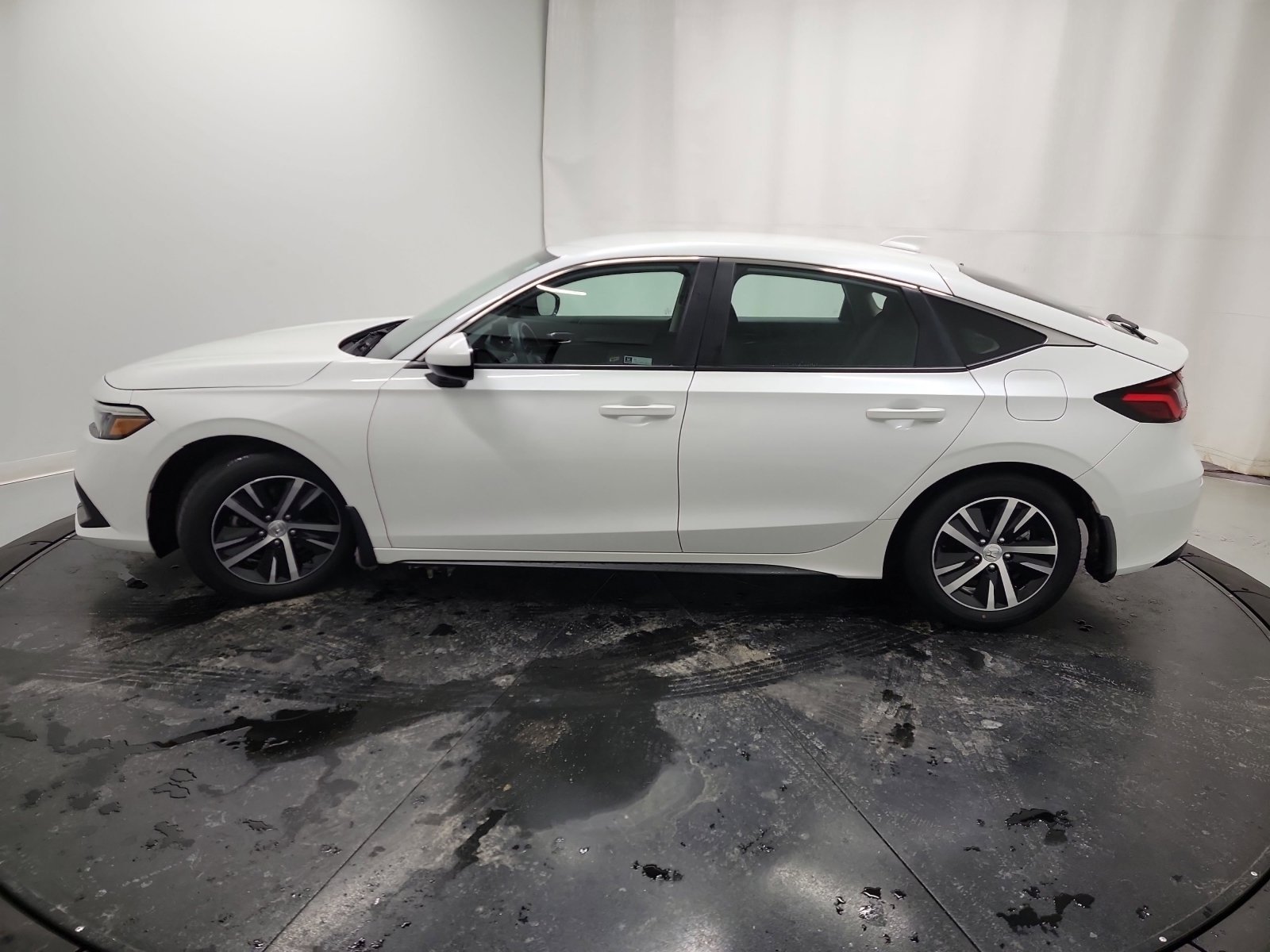 Certified 2023 Honda Civic LX image 5