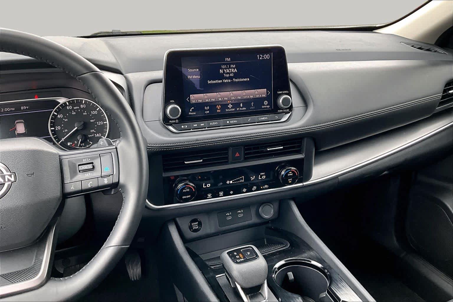Certified 2025 Nissan Rogue SV FWD image 7