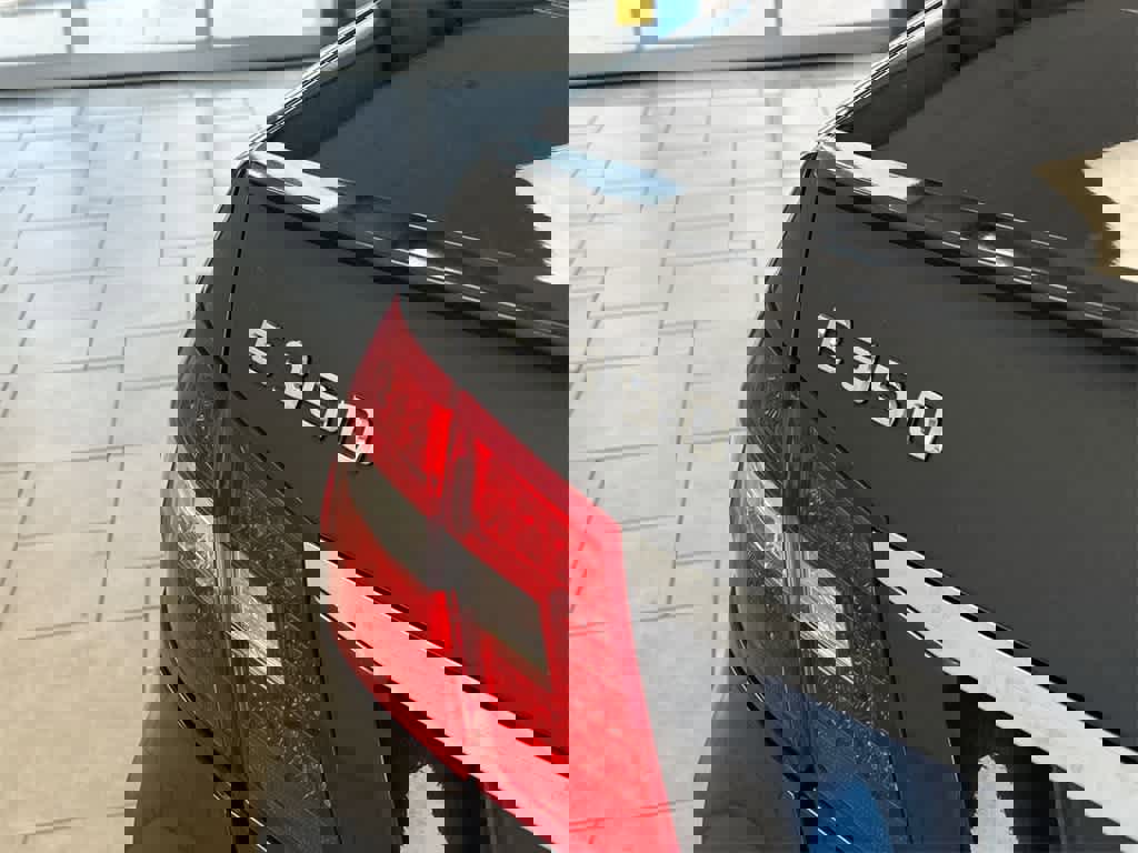 Used 2012 Mercedes-Benz E 350 4MATIC Sedan image 13