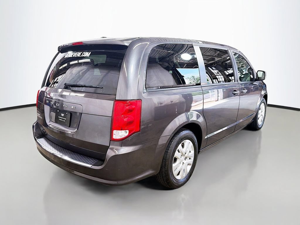 Used 2019 Dodge Grand Caravan SE w/ UConnect Hands-Free Group FWD image 9