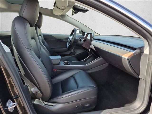 Used 2018 Tesla Model 3 Long Range RWD image 22