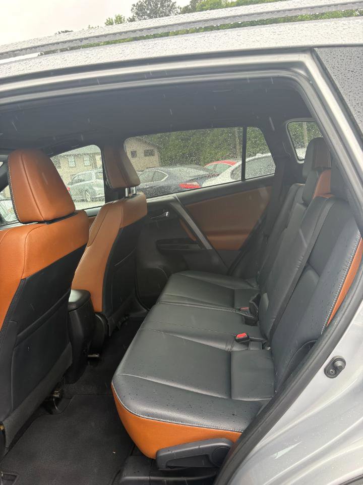 Used 2017 Toyota RAV4 SE FWD image 15