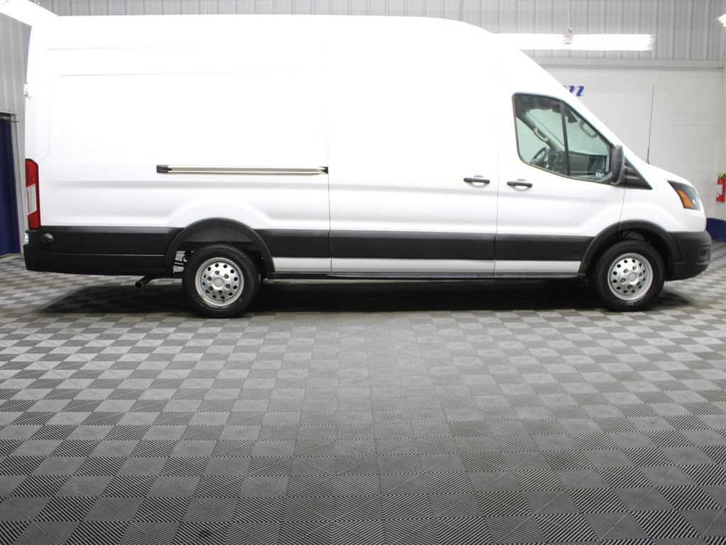 Used 2025 Ford Transit 250 148 High Roof Extended AWD w/ Load Area Protection Package image 2