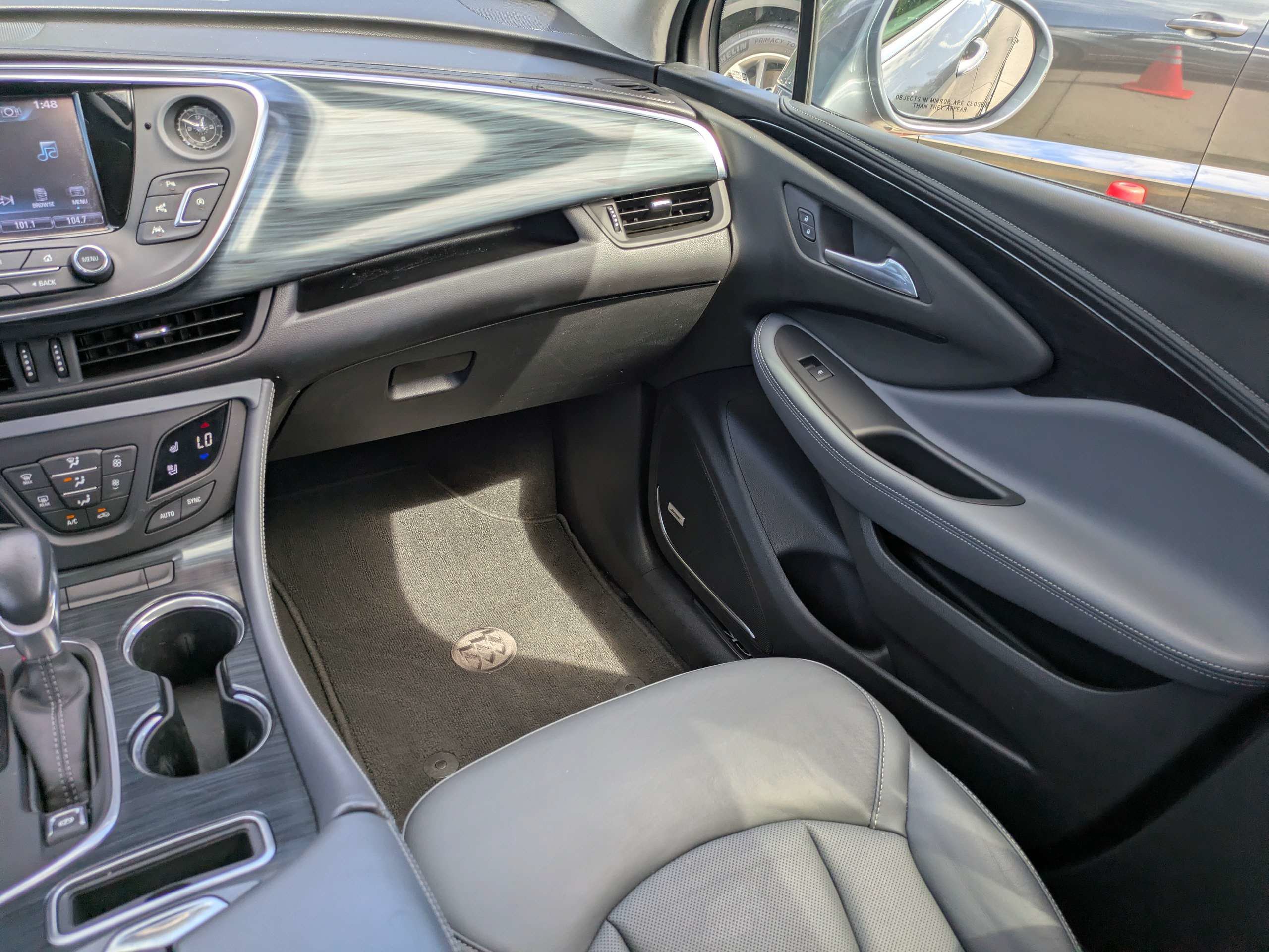 Used 2019 Buick Envision Premium w/ Driver Confidence Package AWD/4WD image 18