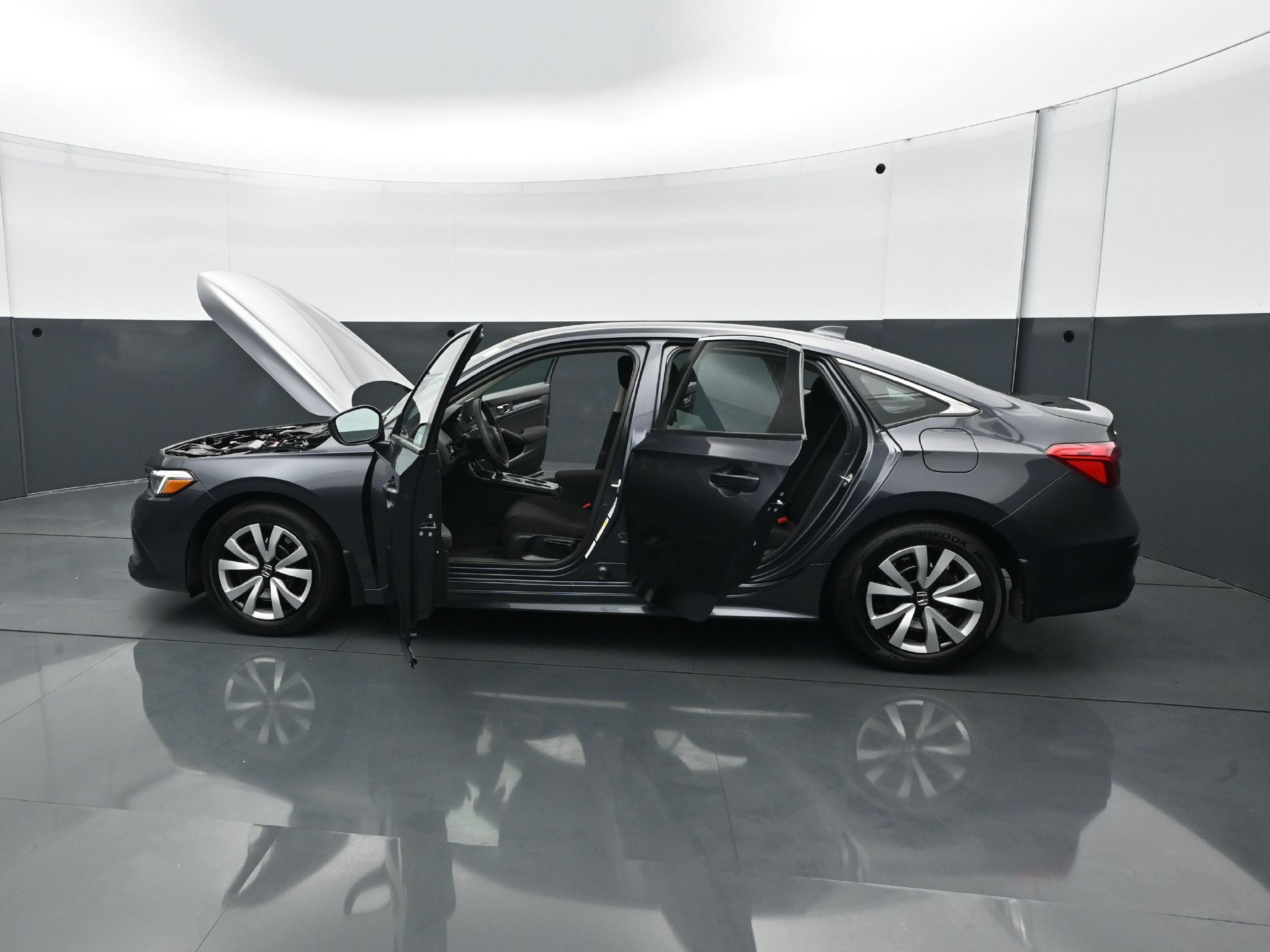 Used 2024 Honda Civic LX image 27