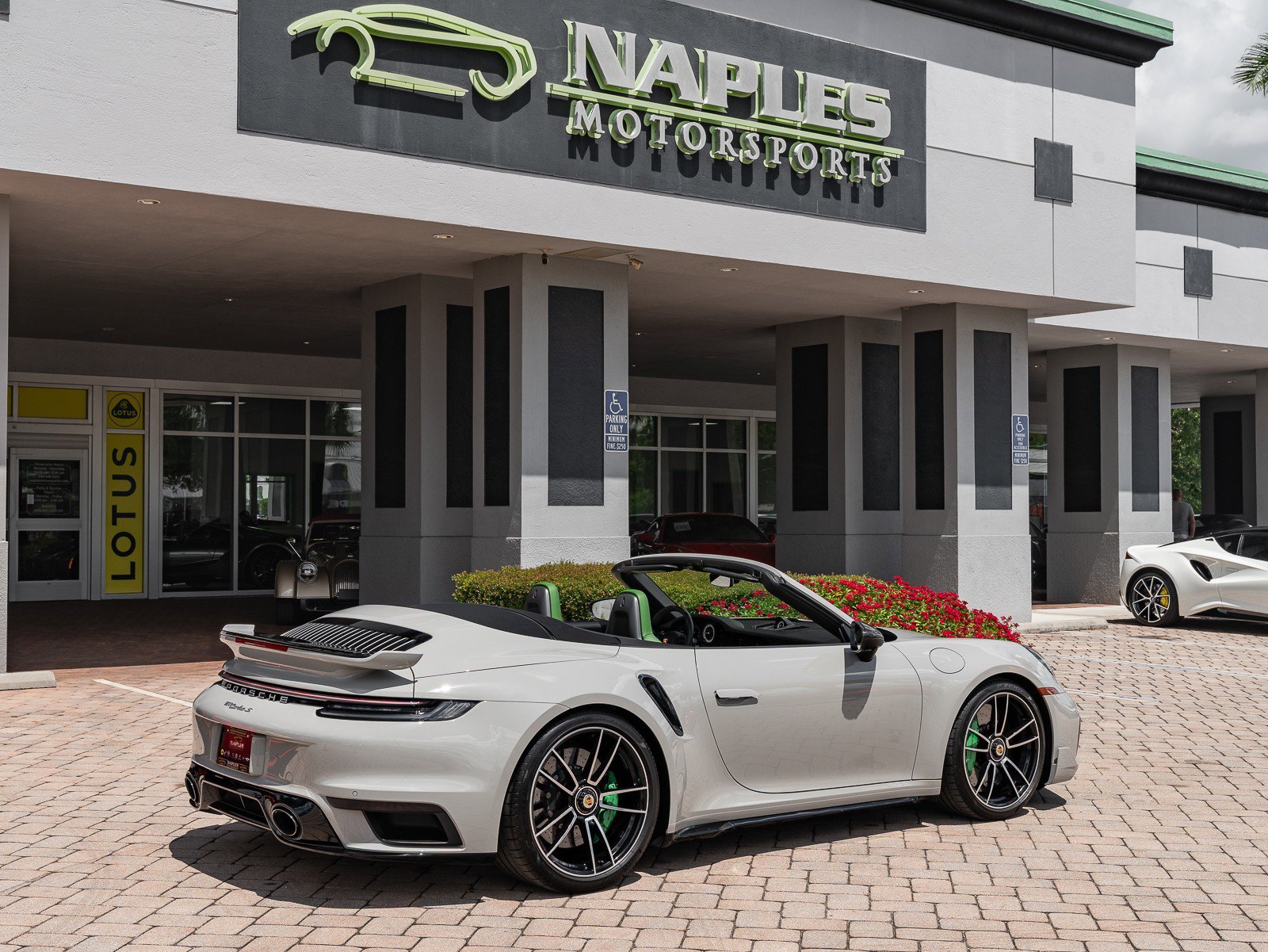 Used 2022 Porsche 911 Turbo S image 20