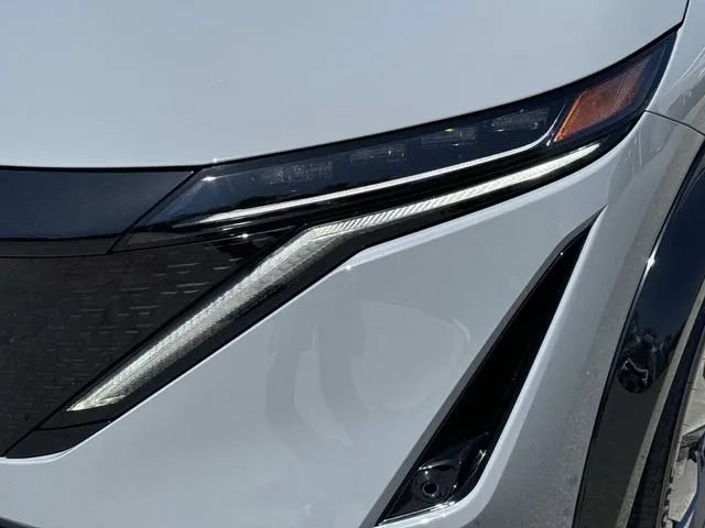 Used 2024 Nissan Ariya AWD image 11