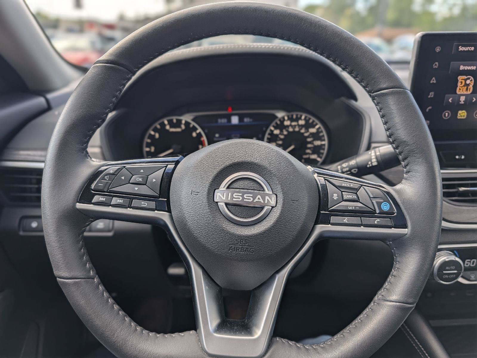 Used 2024 Nissan Altima 2.5 SL AWD/4WD image 25