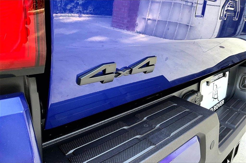 Used 2025 Toyota Tacoma TRD Off-Road w/ TRD Off Road Upgrade Package image 24