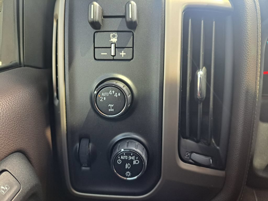 Used 2017 GMC Sierra 1500 Denali w/ Denali Ultimate Package AWD/4WD image 21