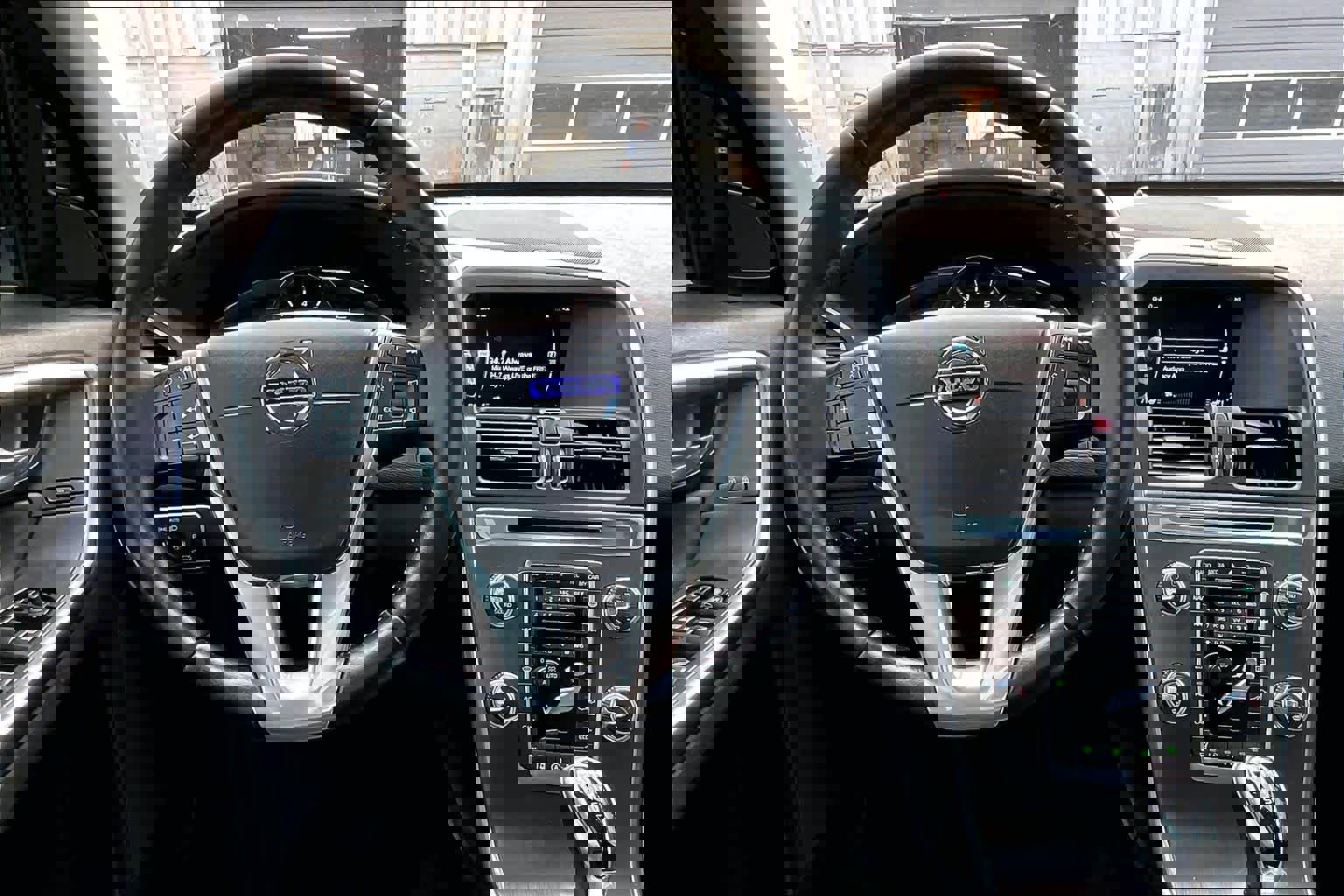 Used 2016 Volvo XC60 T5 Platinum image 5