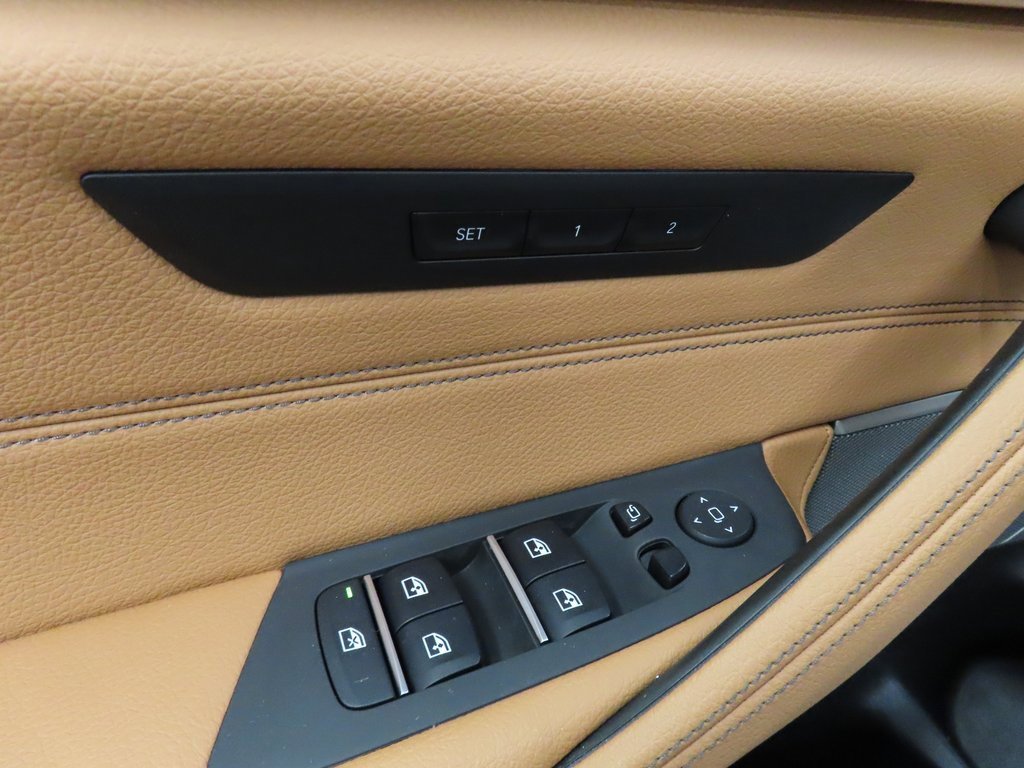 Used 2022 BMW 530i xDrive image 46