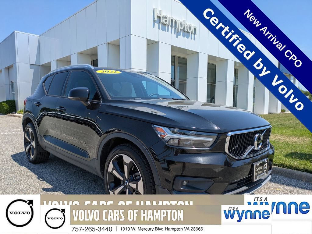 Certified 2022 Volvo XC40 T4 Momentum
