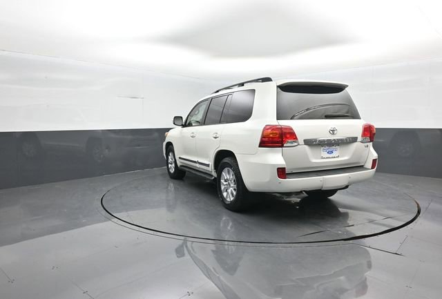 Used 2013 Toyota Land Cruiser image 5