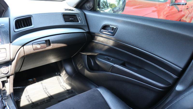 Used 2018 Acura ILX FWD image 15
