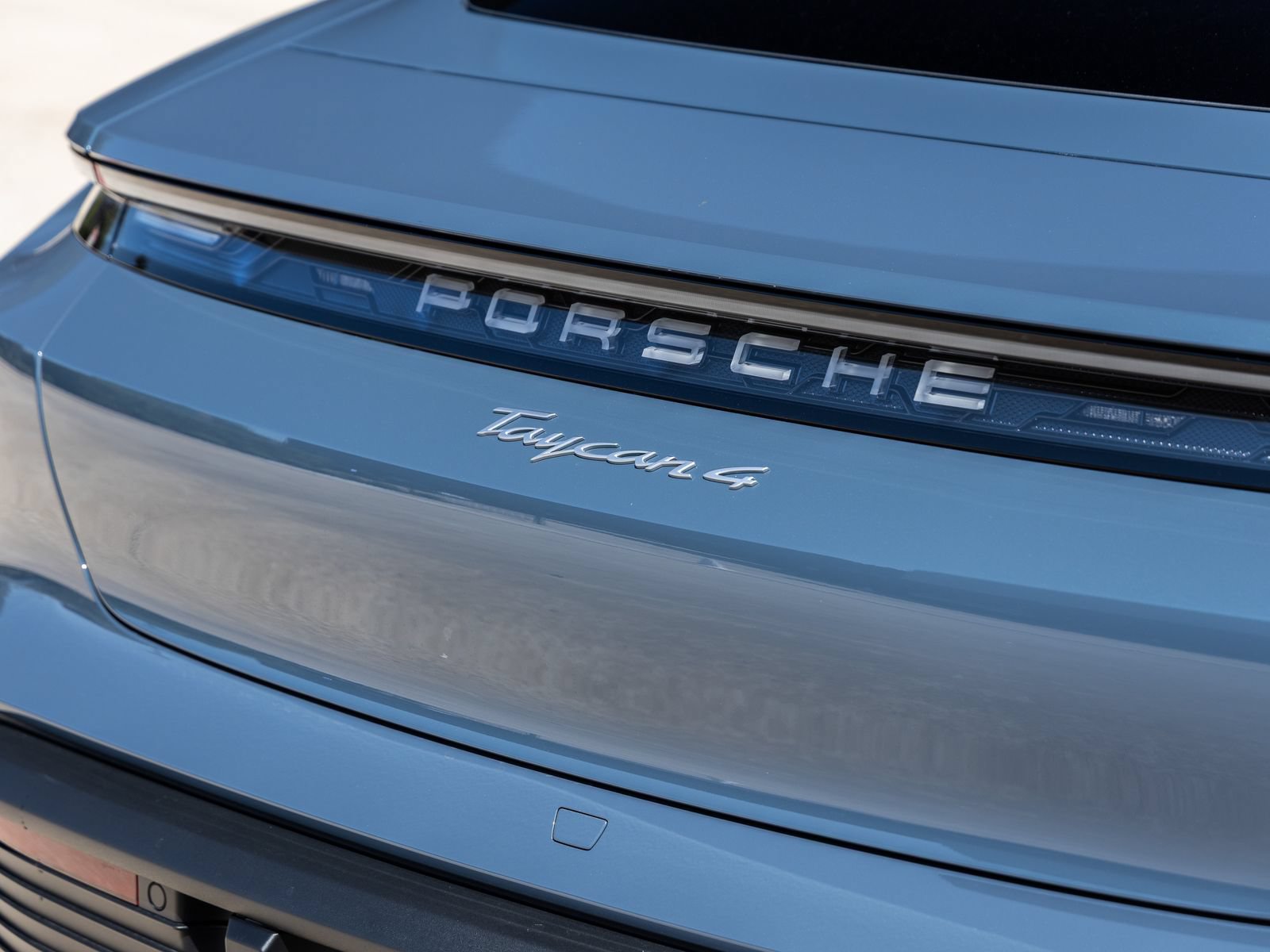 Certified 2026 Porsche Taycan AWD/4WD image 15