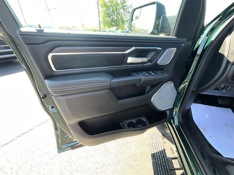 New 2026 RAM 1500 Laramie w/ Night Edition AWD/4WD image 11