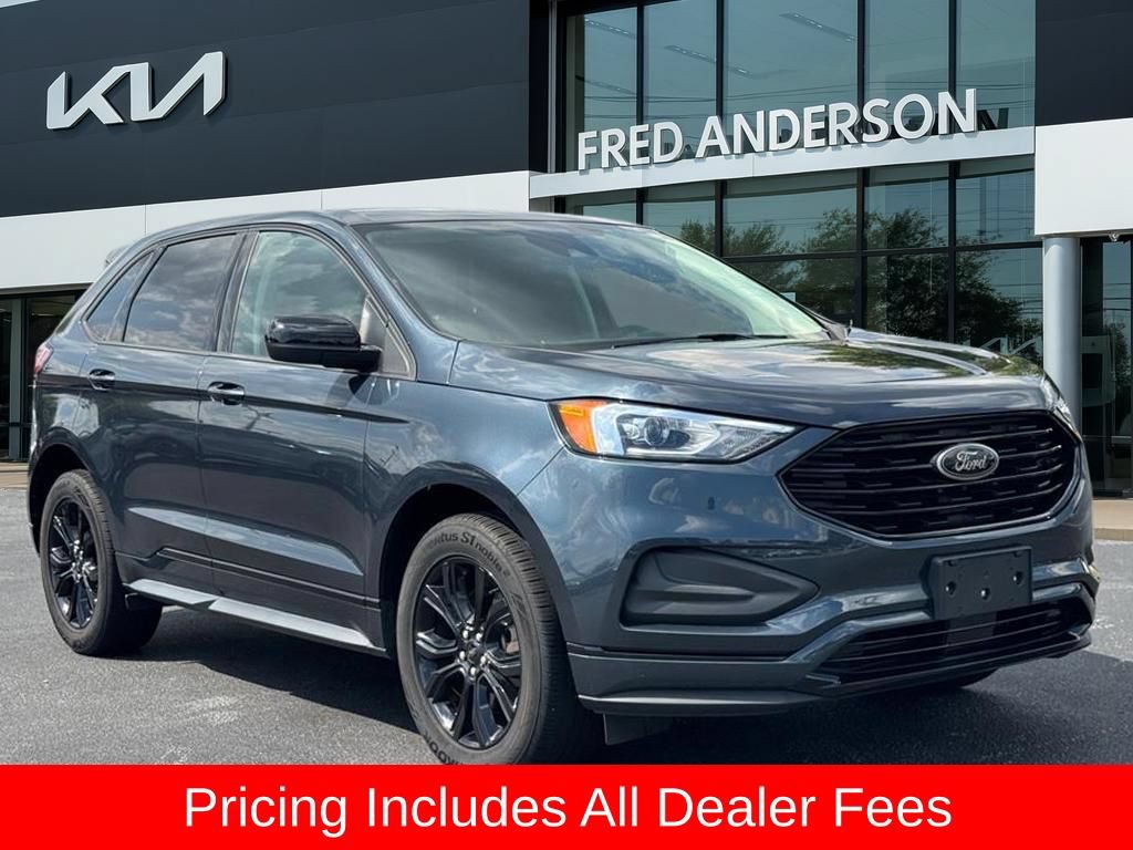 Used 2024 Ford Edge SE w/ Black Appearance Package