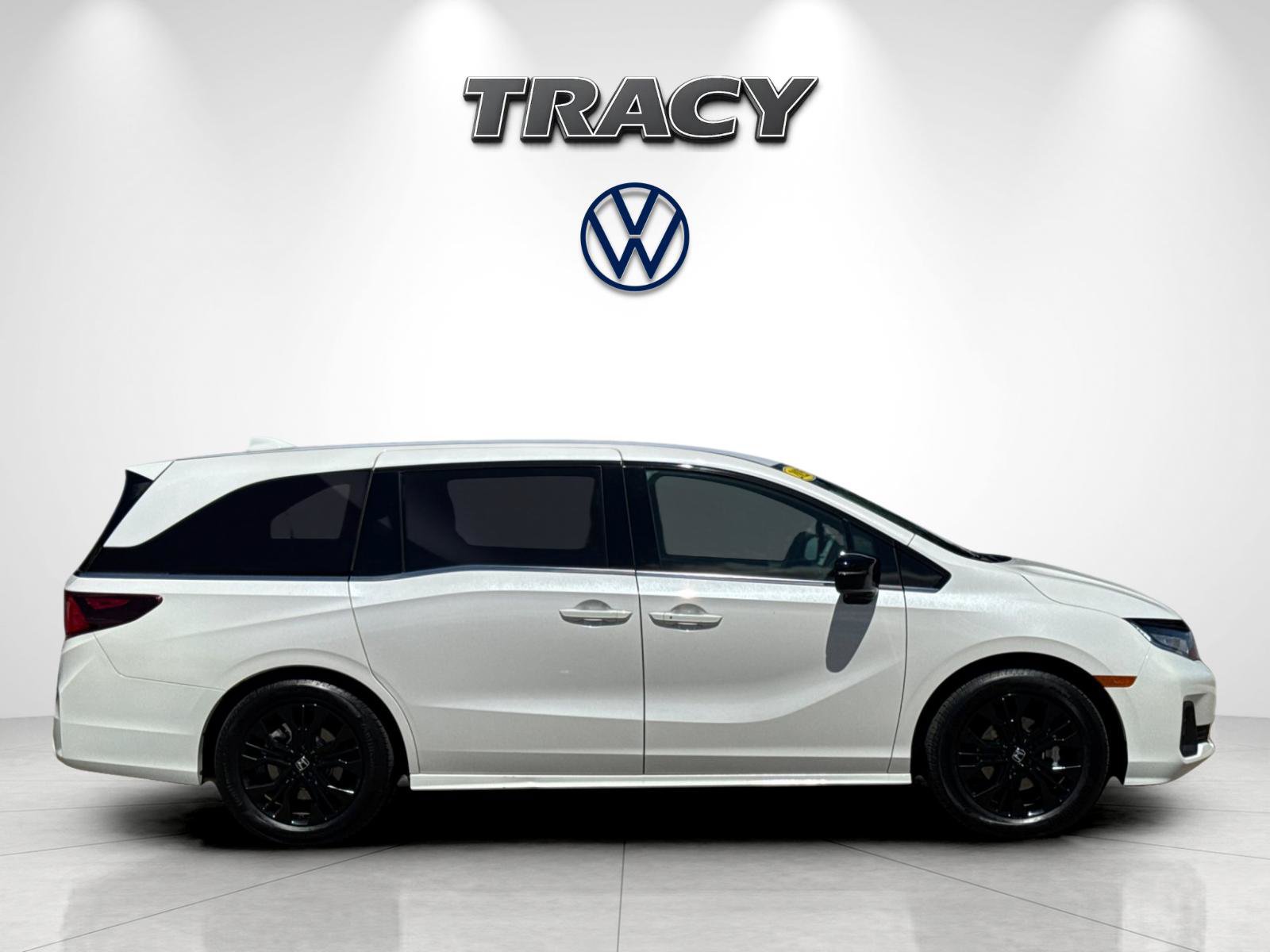 Used 2025 Honda Odyssey Sport-L image 3
