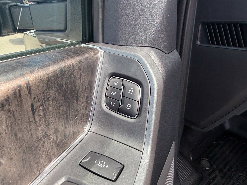 New 2027 Ford F350 Lariat AWD/4WD image 9