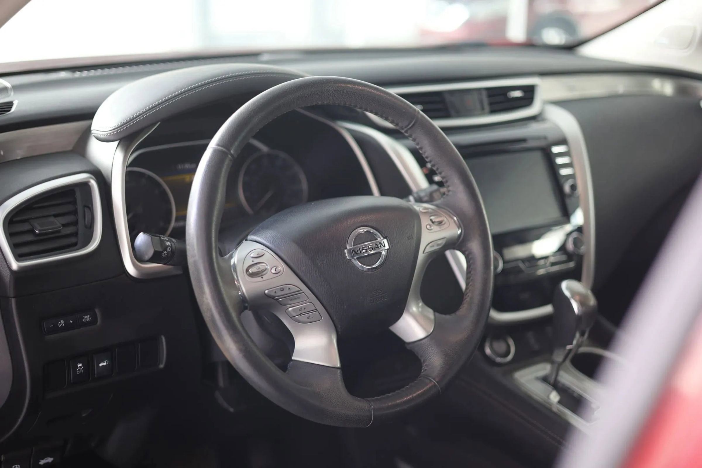 Used 2017 Nissan Murano SL w/ SL Technology Package image 3