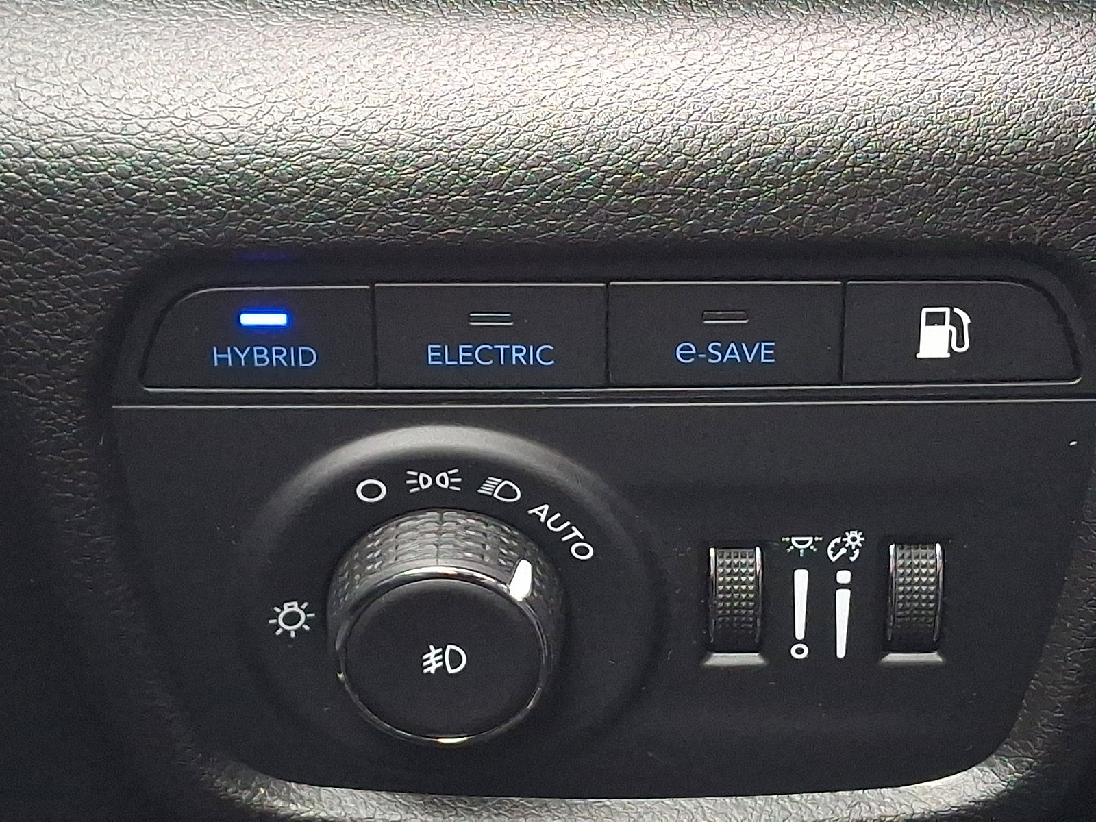 Used 2024 Jeep Grand Cherokee Limited 4xe image 26