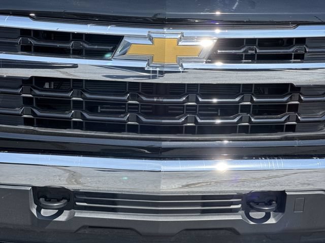 Used 2024 Chevrolet Silverado 1500 LT AWD/4WD image 33