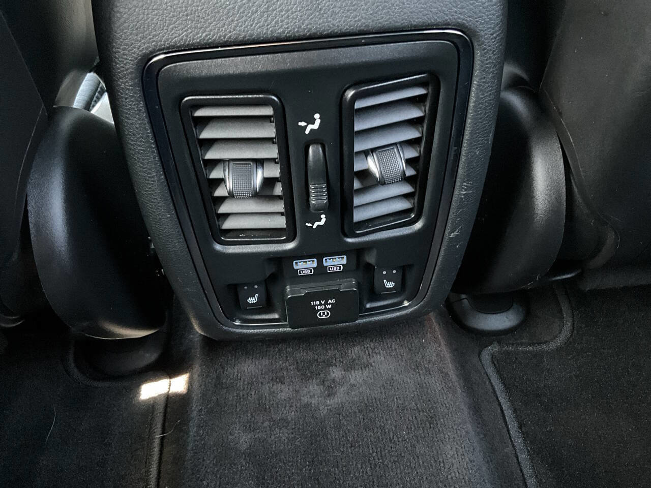 Used 2015 Jeep Grand Cherokee Limited image 28